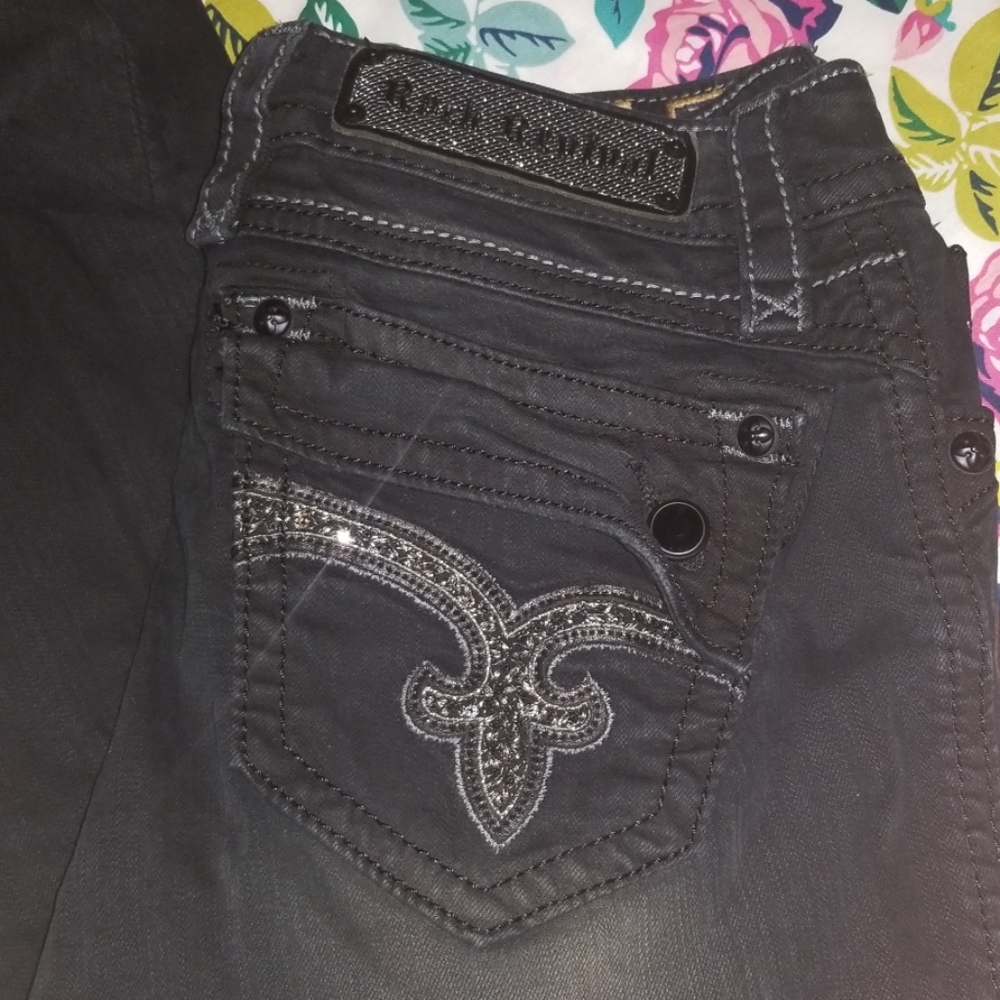Rock revival Jean's